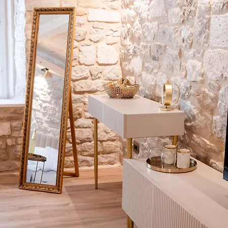 Lillium Heritage Luxury Diocletian's Palace ベッド・アンド・ブレックファスト