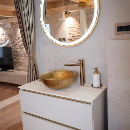 ベッド・アンド・ブレックファスト Lillium Heritage Luxury Diocletian's Palace 4*